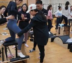 深圳解锁普拉提培训学校轮播3
