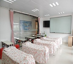 南宁丽竹职业培训学校轮播3