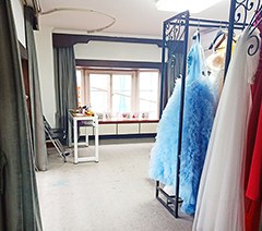 杭州宽彩化妆纹绣美甲培训中心轮播1