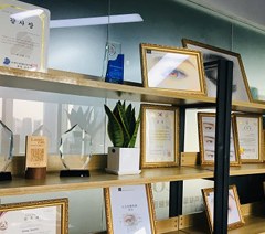 深圳蓝蒂蔻国际美业学院轮播3