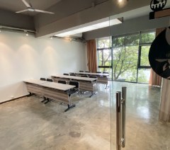 北京野草传媒艺考培训学校轮播1