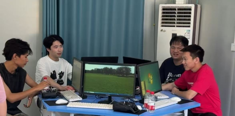 重庆翼纬拓无人机培训基地学校视频3