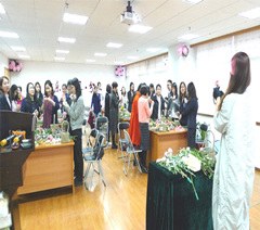 广州爱丁堡插花培训中心轮播3