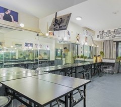 成都巨美纹绣美甲学校轮播4