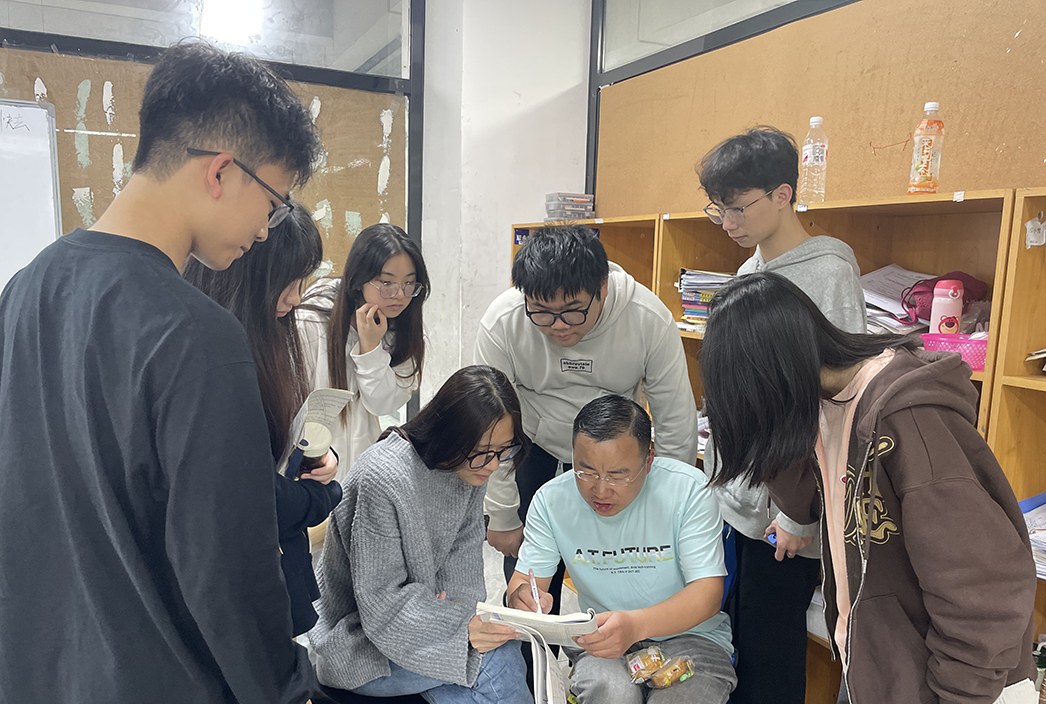 南宁天誉教育轮播4