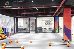 武汉励众健身游泳学院轮播1