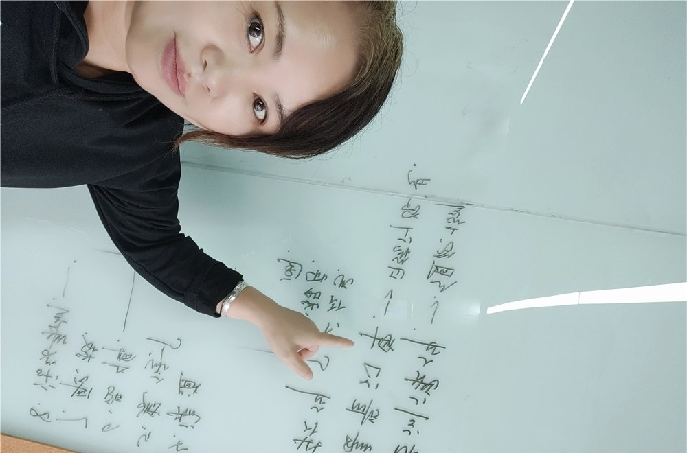 上海依佳秀国际家政培训学校轮播4