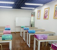 湖南柚子美业培训学校轮播3
