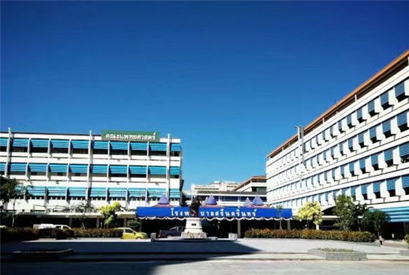 云南留学教育研究院轮播4