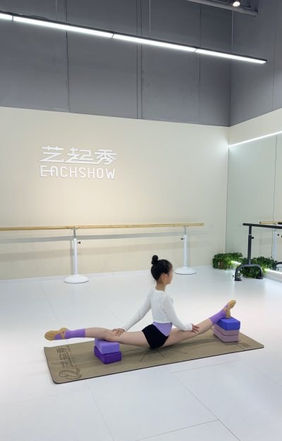 南京艺起秀艺术培训中心轮播3