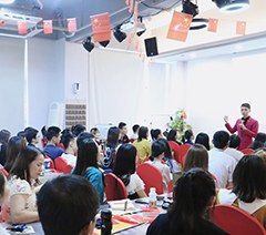 深圳天宝主持培训中心轮播3
