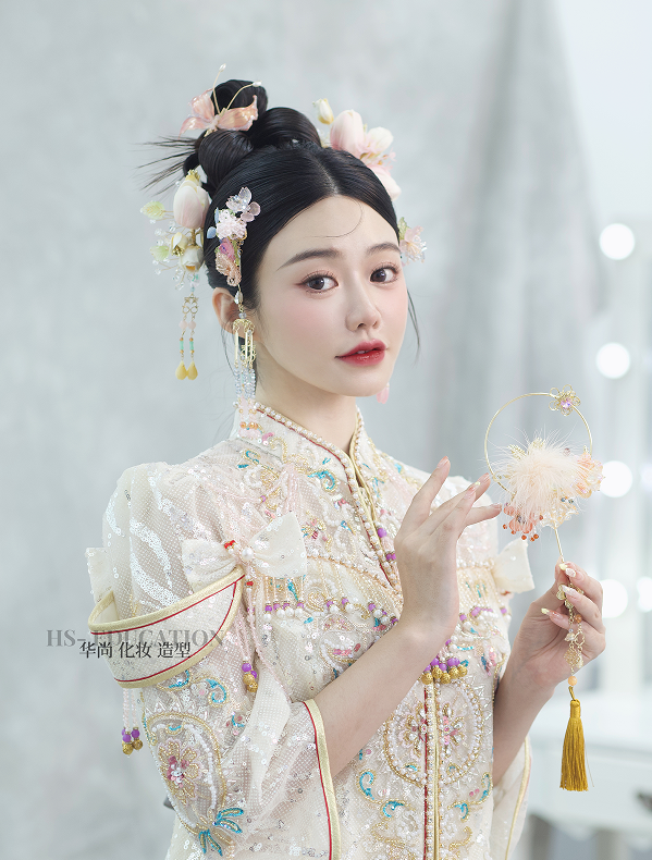 济南华尚形象设计培训中心轮播3