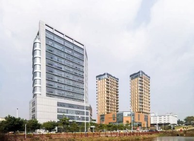 广州市神州职业培训学校轮播4