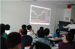 新青年教育培训中心轮播3