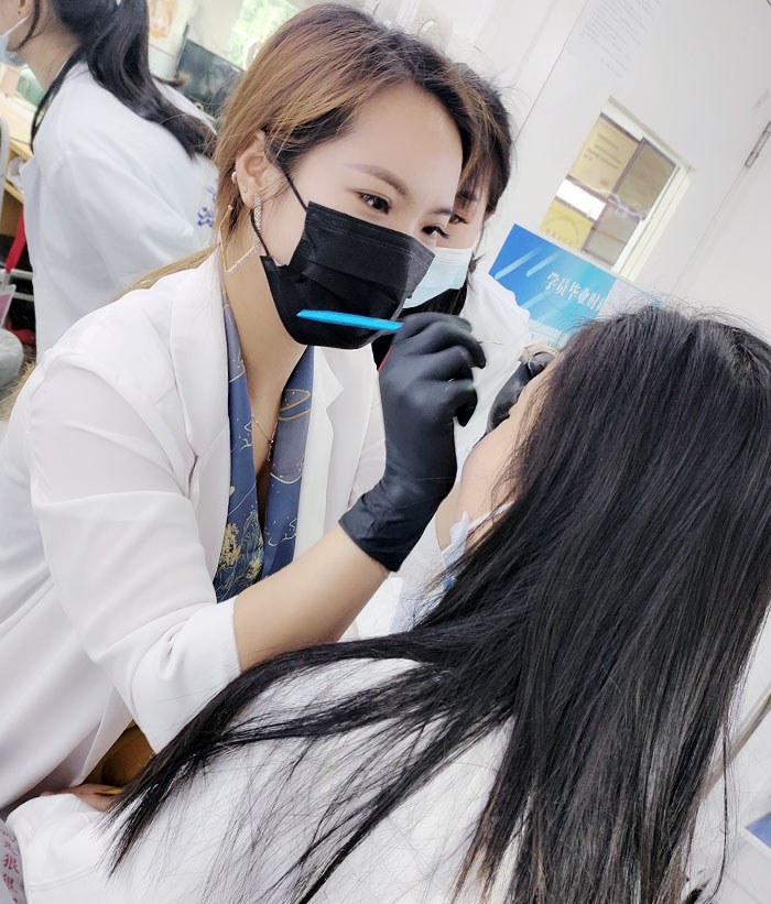 凌蒙国际美妆美发学校相册2