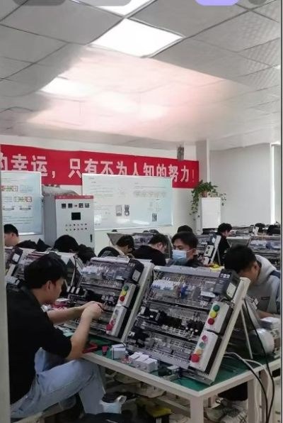 上海艺格控教育轮播3