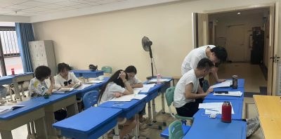 太原自强文化培训学校轮播5