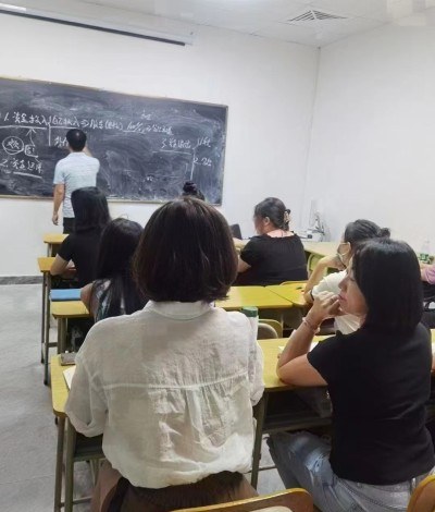 珠海资讯职业培训学校轮播2