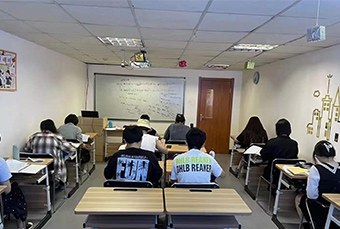 赛思扬格外语培训学校轮播5