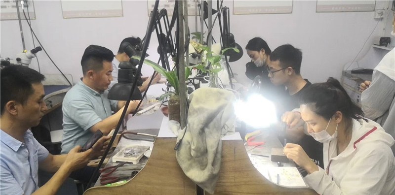 广州钻色珠宝培训学院轮播5