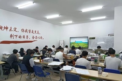 暨附联考轮播4