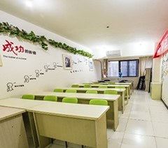 成都巨美纹绣美甲学校轮播3