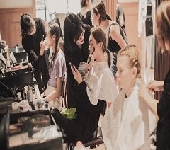 杭州依然造型培训中心轮播2