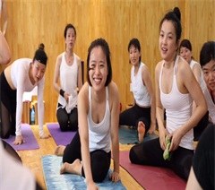 深圳哈他瑜伽培训中心轮播1
