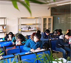 博飞华侨港澳台学校轮播3