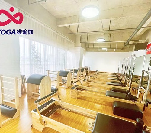 昆明维瑜伽培训学院轮播5