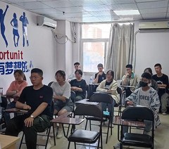 石家庄中艺广播影视培训学校轮播2