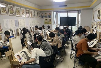 石家庄方塘画室轮播3