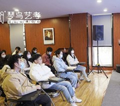 武汉琴鸟艺考培训学校轮播4